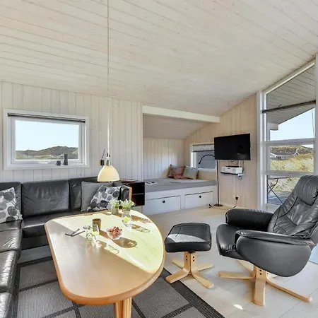 Pet Friendly In Hvide Sande With Wifi בית נופש